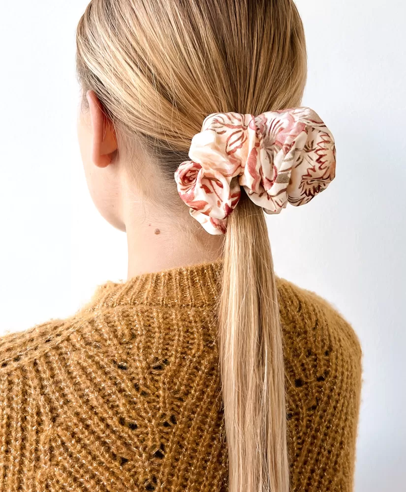 ACCESSORIO PER CAPELLI IN SETA STAMPATO - ROSA MULTICOLORE-Momoni Hot